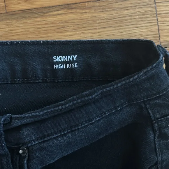 Woman’s Jeans w/Studs - Picture 5 of 6